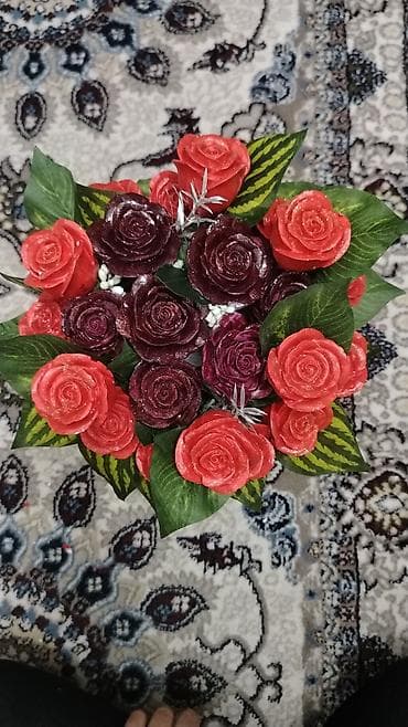 Daş güllər Sifarişlə hazırlanır.Gülün sayına görə qiymət