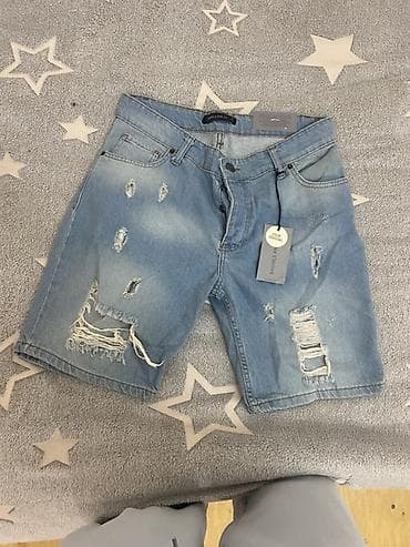 dini paltar: Kişi denim şort - Rəng: açıq mavi (yuyulmuş effektli) - Üslub: cırıq — 1