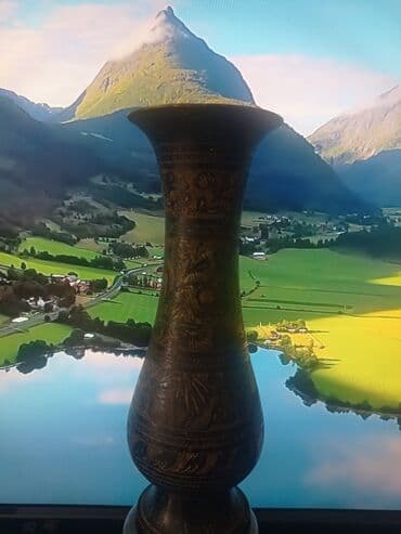 Sandıqlar: Bir vaza, Polad — 1