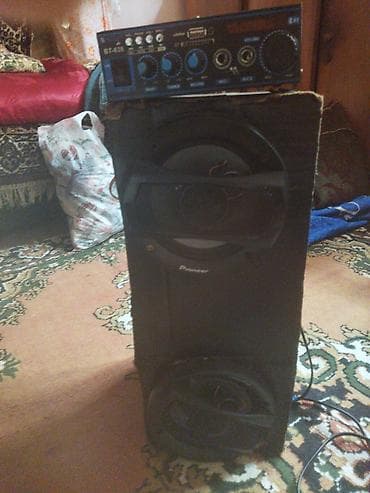 arxa goruntu kamera: Audio sistemi – gücləndirici + səs kolonkası (Pioneer ön panelli — 2