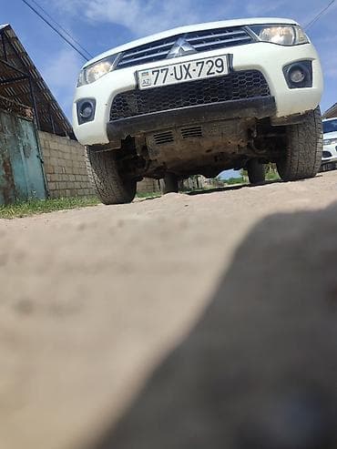 ford transit 5 1: Mitsubishi L200: 2.5 l | 2015 il 215000 km Pikap — 1