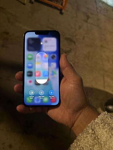 telefin: IPhone 13 Pro, Sierra Blue, Simsiz şarj — 2