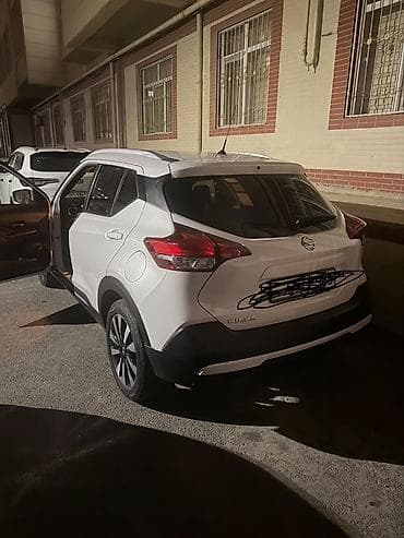 Nissan Kix: 1.6 l | 2019 il Krossover — 3