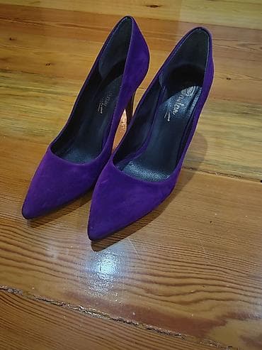tek pencek: Bənövşəyi rəngli qadın tufliləri - Model: klassik “pointed-toe” (iti — 2