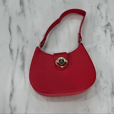 qis donlari: Çiyin çantası, Zara — 2