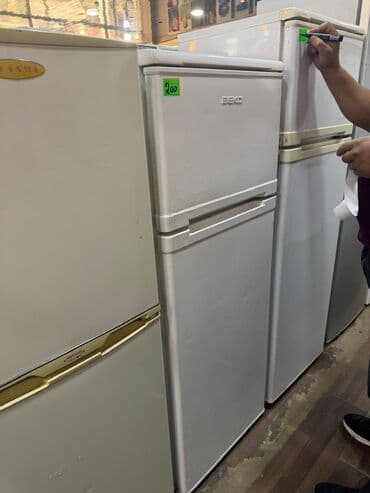 Mikrodalğalı sobalar: 2 qapılı Beko Soyuducu Satılır, rəng - Ağ — 1