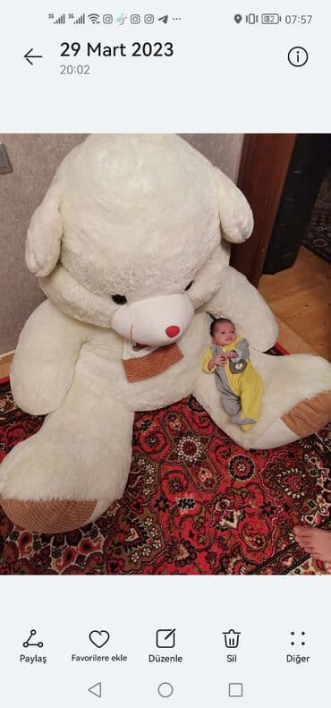 Alınıb 250 azn. Satılır 70 azn. 4 aydır alınıb elə evdədə qalıb