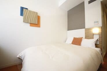 Em Hostel Baku
bir gun 5 Azn

Global Hotel Baku
bir gun 30 Azn