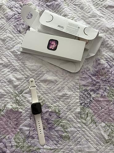 Apple Watch (alüminium gövdə, şampan/roz qızılı ton) – kvadrat ekranlı