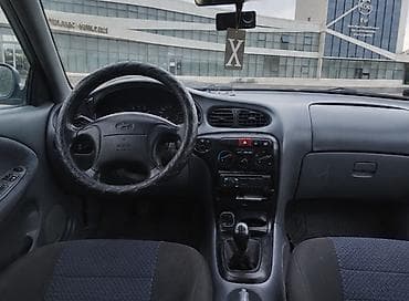 masin bazari az: Hyundai Elantra: 1.6 l | 2000 il Universal — 2