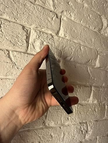 IPhone 12 Pro, Graphite, Face ID — 3