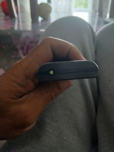 телефон fly ezzy 9: Nokia 110 4G, 4 GB, rəng - Boz, Düyməli — 3