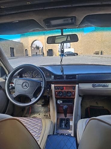kia clarus 1997: Mercedes-Benz E 220: 2.2 l | Sedan — 7