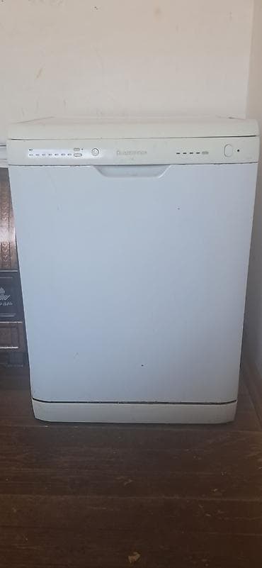 tap az ariston: Qabyuyan maşın Ariston, Tam qabaritli (60 sm.), Ayrıca dayanan — 1