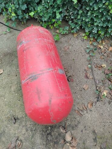 Находки, отдам даром: Salam cng 20 kubluq 
2028 vaxti var 
Qiymet 200 manat — 3