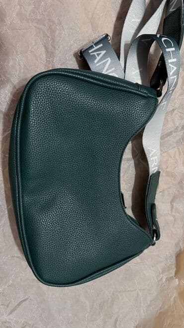 Bijuteriya: Çiyin çantası, Armani Exchange — 2