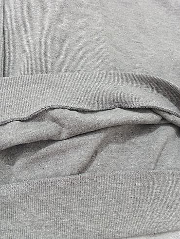 paltar ipi: Məhsul: Kişi geyim dəsti – sviter jilet və svitşört. Ağ olan 10 man — 5