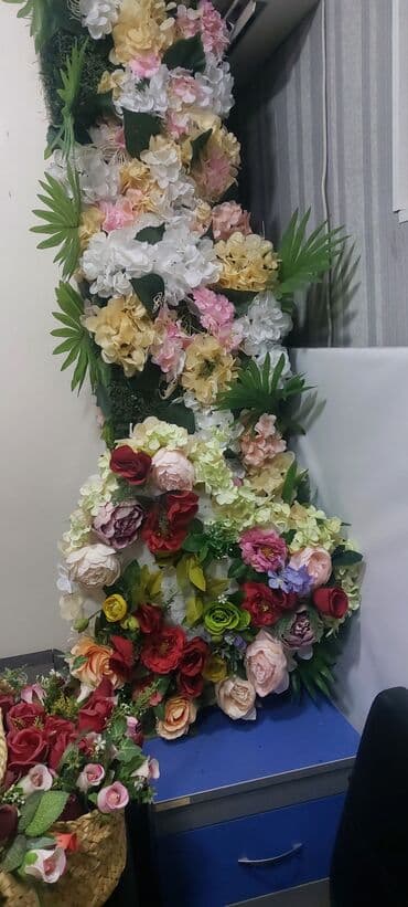 искусственные цветы баку: Gül dekorasiyası 20 kv yeri bagıayır — 3