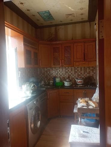 masazırda kirayə mənzil: 3 otaqlı mənzil heyetinde sanitar qovsagi ve 9ton su çeni sexsi — 6