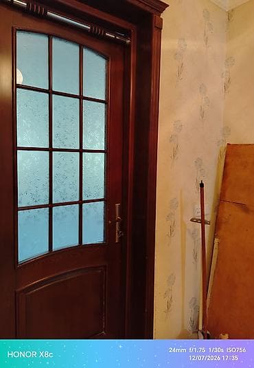 qoz qapı: Qonaq otağı üçün İşlənmiş Otaq qapısı Çərçivə ilə, Ünvandan götürmə — 4