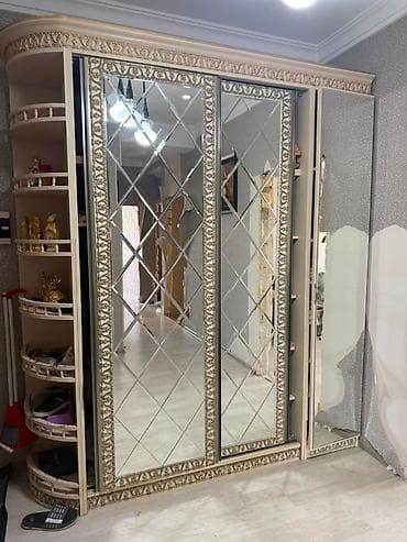 Dolab 350₼ tecili satilir .Unvan Azadliq &Rumi