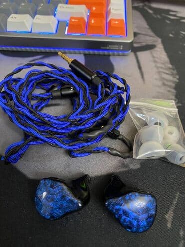 Maqnitofonlar: TRUTHEAR Nova ideal vəziyyetde qutusu yoxdu şekilde olanlar üstündə — 2