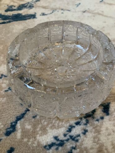 пепельница: Пепельница как новая, низ 15 см, верх 13,5см — 3