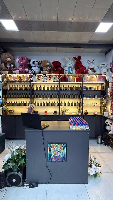 yolka oyuncaqları: Hazir biznes satılır Həzi Aslanov metrosunun tam yanında əsasən — 6