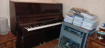 электронное пианино: TƏCİLİ SATILIR Sovet istehsalı olan "Belarus" markalı pianino — 2