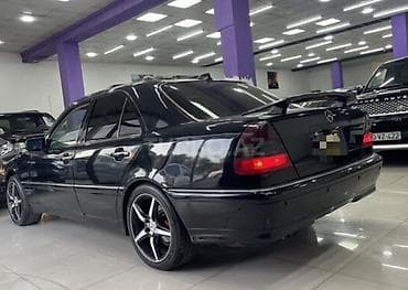 bmw 39 lip: Mercedes-Benz 230: 2.3 l | 1999 il Sedan — 1
