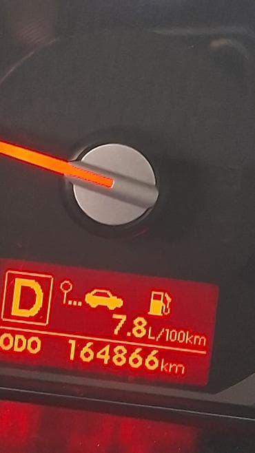 bmw 528 2013: Kia Sportage: 2.4 l | 2013 il Krossover — 6