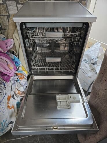 qabyuyan tələb olunur: Islek veziyyetde — 1