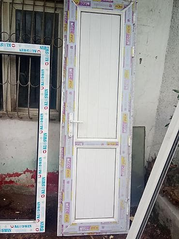 İşlənmiş İkiqat şüşə paketi Plastik pəncərə, Еni: 129 sm, Uzunluğu: 135 sm