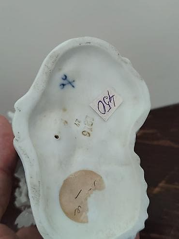 19 əsr farfor-biskvit — 2