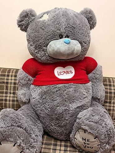 kinder oyuncaqlar: Teddy ayı böyükdür uzunluğu təxmini 1.60 olar. Təzədir, hədiyyə alınıb — 1