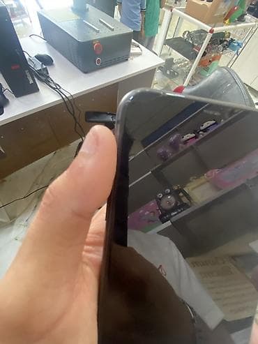 ucuz kondisioner: IPhone 11, Qara, Face ID — 2