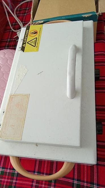 Manikür/pedikür üçün elektrik frez aparatı və UV/istilik qutusu seti