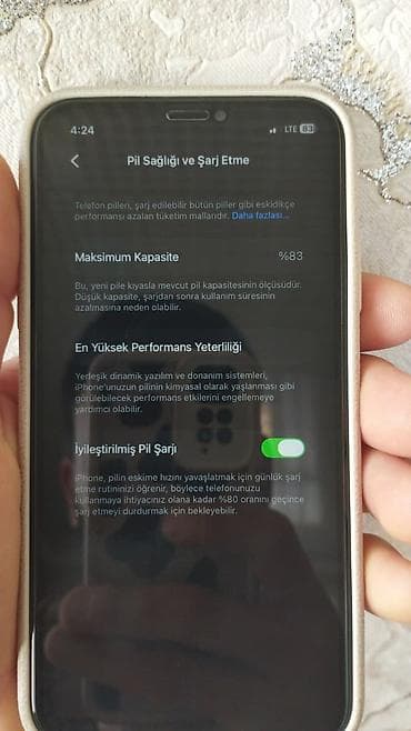 iphone 8 plis: IPhone 11, Ağ, Face ID — 6