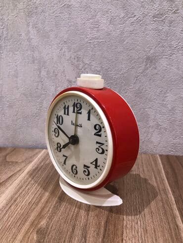 qizil onluq qiymeti: Masaüstü Mexaniki Əntiq saat 1970 il — 12