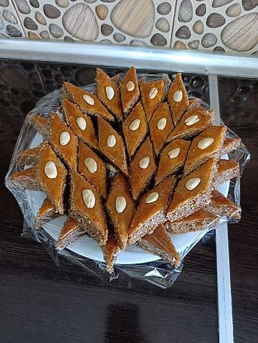 xonca az: Paxlava sifarisi;Paxlava sifarisle hazirlanir.Sifarisler en az 2-3 gun — 2