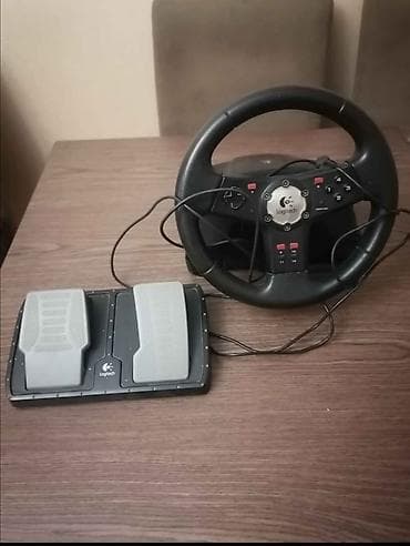 pc 3: Logitech sükan və pedallar dəsti – yarış oyunları üçün - Brend/model — 2