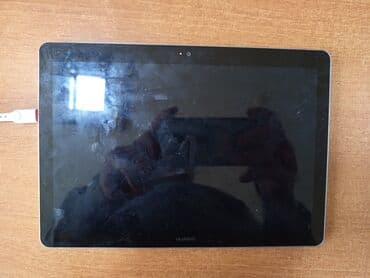planşet ipad: Huawei planşet - Brend: Huawei - Ekran: təxminən 10.1 düym, ön kamera — 1