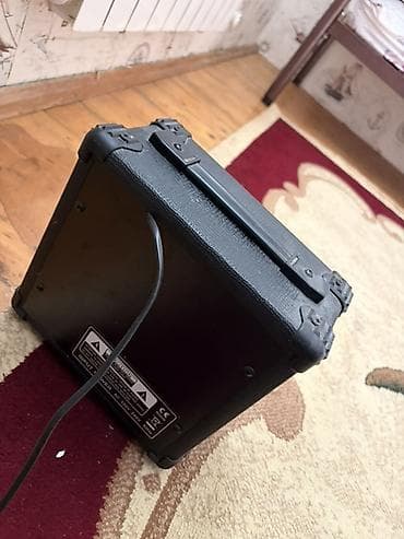 qitara: Kaisen TG-10 10 watt Qitar Kalonkası (Amplifier)
Yaxşı Vəziyyətdədir — 1