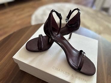 Босоножки, сандалии, шлепанцы: Charles&Keith, Размер: 37, Новый — 1