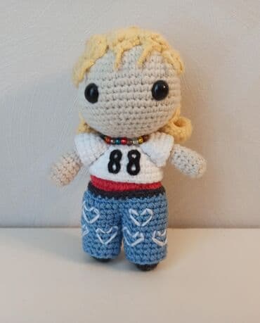 uwaq ucun tortlar: Вязаный Хёнджин из Stray kids 14 см — 1