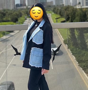 qizil sat: Qadın üçün denim detallı blazer - Stil: Qara klassik blazer üzərində — 1