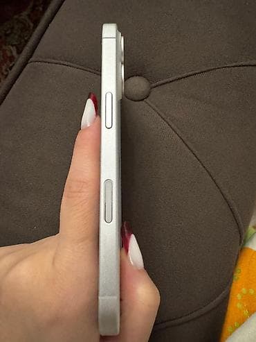 iphone 16 dubay: IPhone 16, 256 GB, White Titanium, Face ID — 5