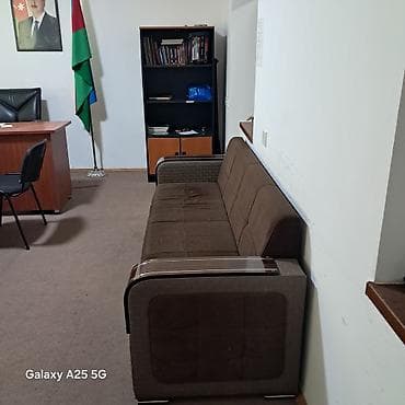 Ev və bağ: Ofis mebelləri dəsti Tərkib: - Rəhbər masası: Geniş, L‑şəkilli — 10