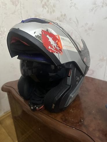moto akrapovic: Motor kaskı – modul tip (çənəli açılan) - Korpus: polikarbonat xarici — 2