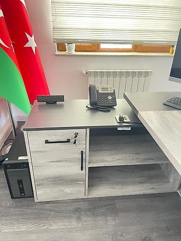 İşlənmiş, Müdir üçün, Dördbucaq masa — 6